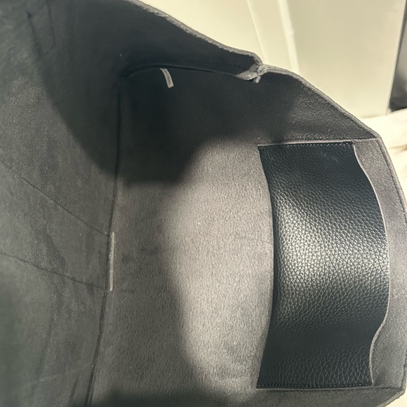 Vince Camuto Black and Gray Tote Bag - Picture 9 of 10